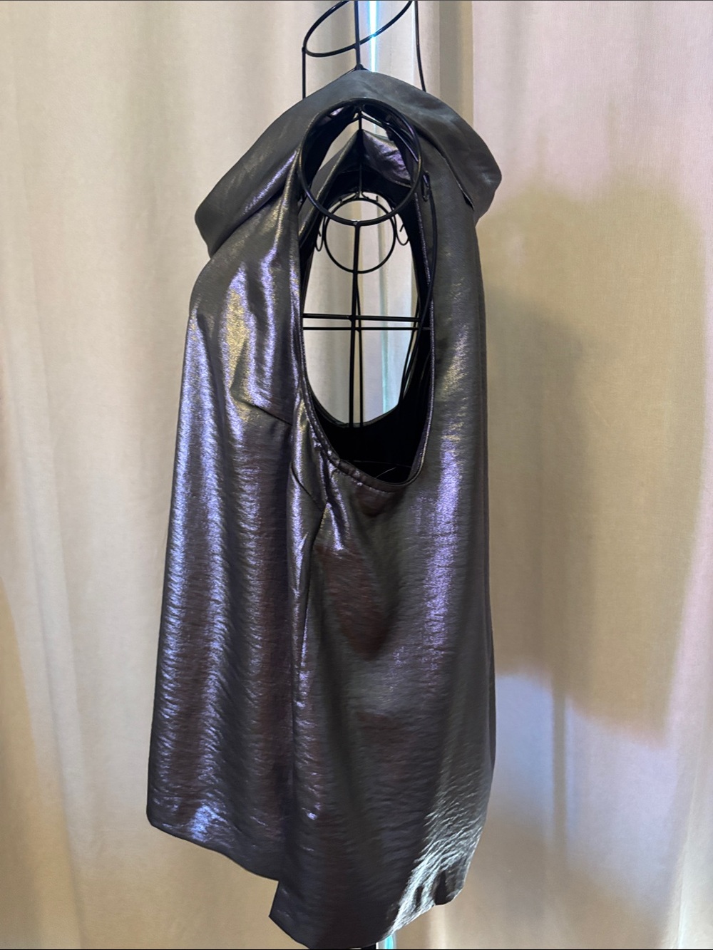 Vince Camuto Shimmery Black Draped Cowl Neck Sleeveless Camisole - Picture 5 of 10